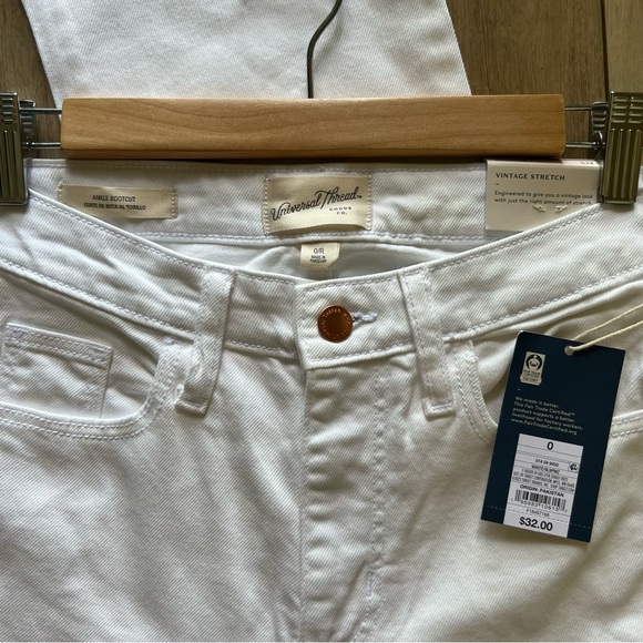NWT Universal Thread White Vintage Ankle Jeans - Picture 7 of 9